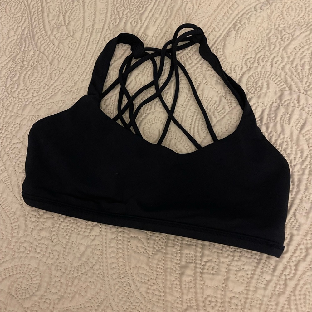 Lululemon sports bra